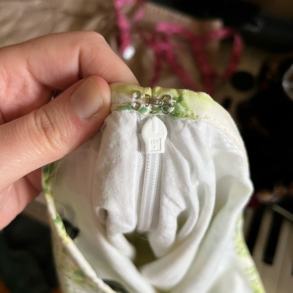 Eddie Bauer White Floral Print Tiered Midi Skirt Size 6 - Picture 12 of 13